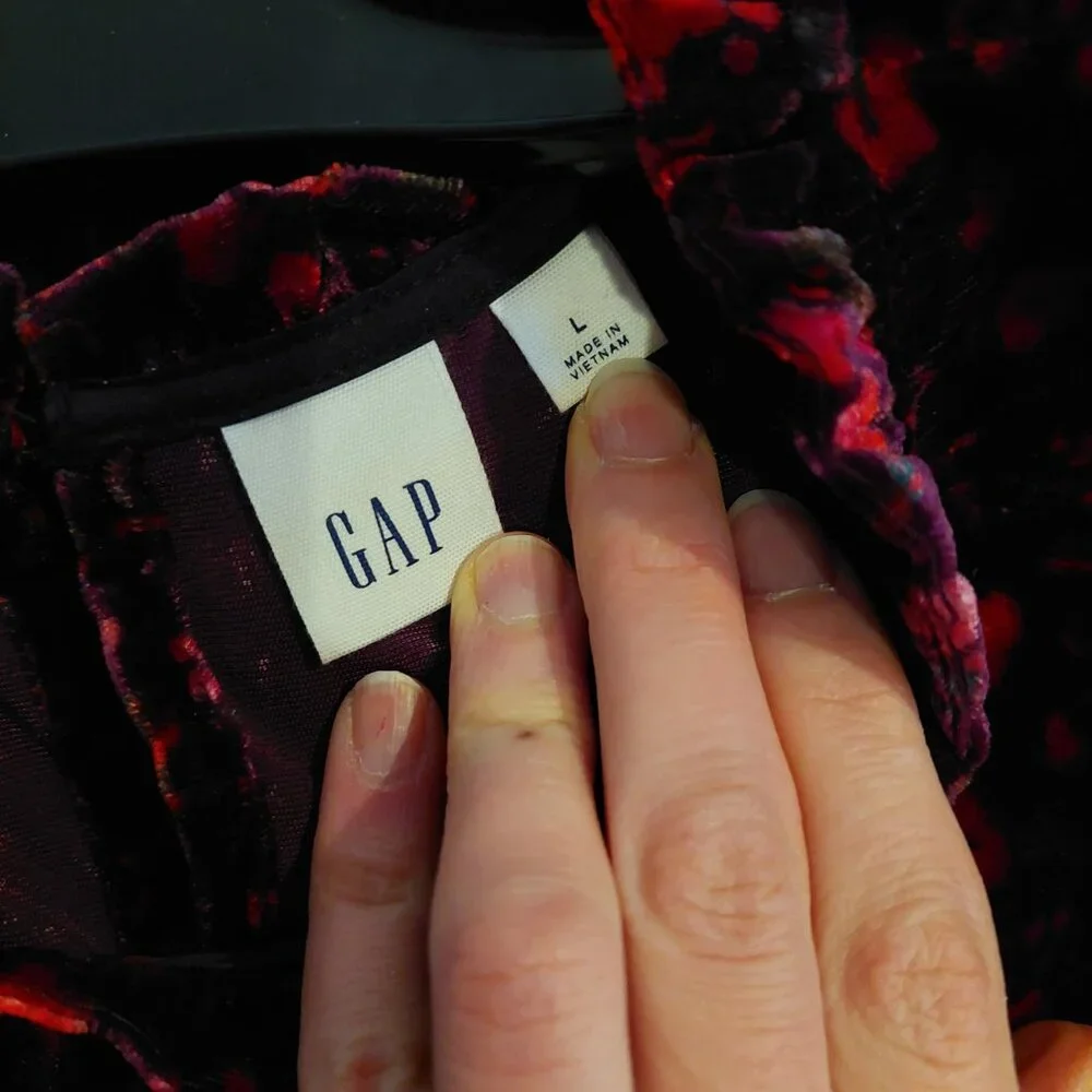 Gap Large Burgundy Floral Velvet Blouse with Button Tie at the back of the neck - Picture 10 of 11